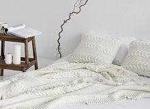комплект плед с косами (180*220) и 2 наволочки (50*50) молочный в Братске